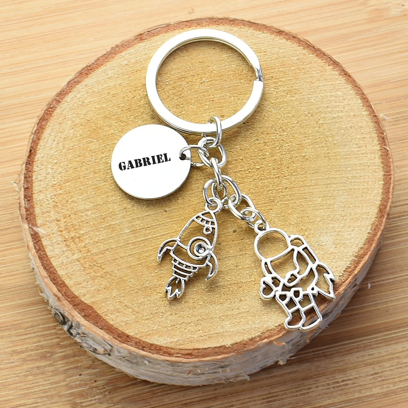 Porte-clés Astronaute & Fusée Personnalisé Gravé – Cadeau Espace, Cosmonaute ou Rêveur d'Étoiles 4 Porte-clés Astronaute gravé — fusée origami