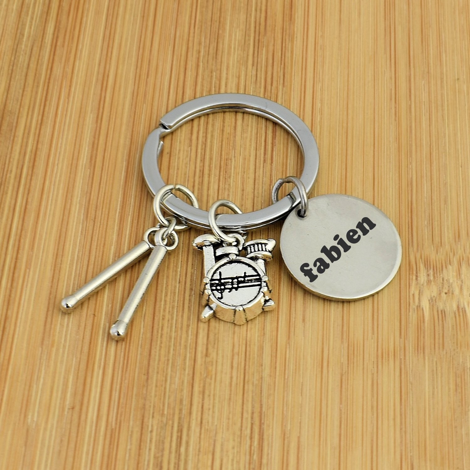 Porte-clés Batterie Personnalisé Gravé – Cadeau Batteur, Musicien ou Passionné de Rythme 2 Porte-clés Batterie & Baguettes gravé