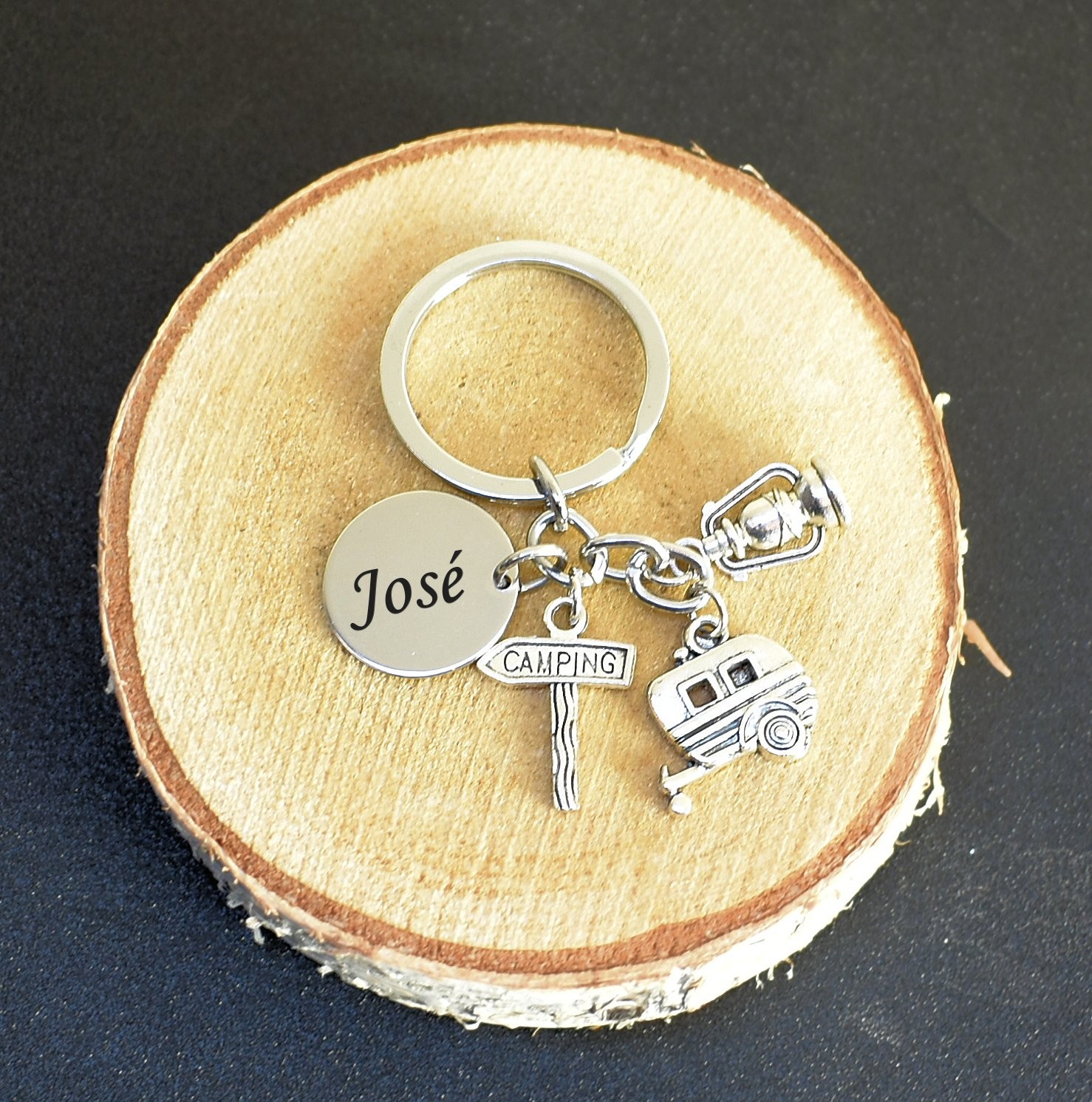 Porte-clés Camping gravé — Caravane Lanterne Cadeau Vacances Personnalisé Métal Argenté 4 Porte-clés Camping gravé — caravane lanterne