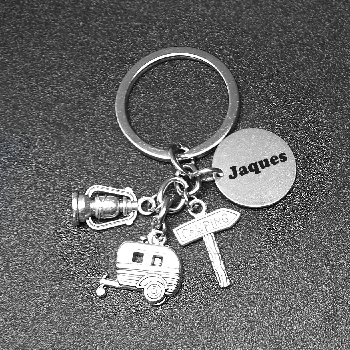Porte-clés Camping gravé — Caravane Lanterne Cadeau Vacances Personnalisé Métal Argenté 5 Porte-clés Camping gravé — caravane lanterne