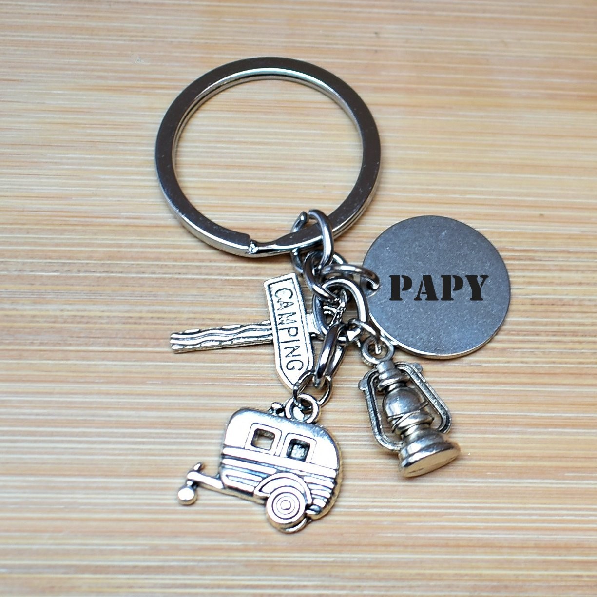 Porte-clés Camping gravé — Caravane Lanterne Cadeau Vacances Personnalisé Métal Argenté 6 Porte-clés Camping gravé — caravane lanterne