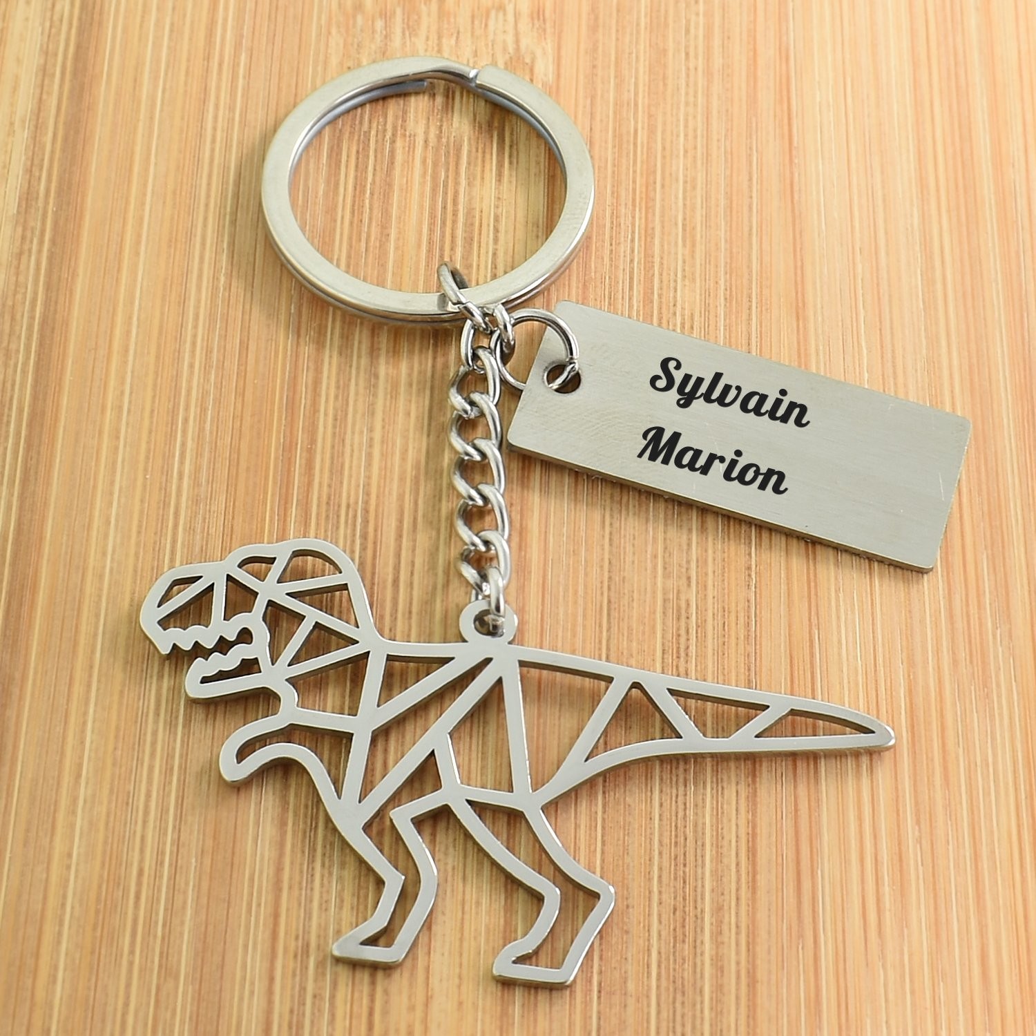 Porte-clés Dinosaure Origami gravé — Plaque 2 Lignes Cadeau Dino Personnalisé Acier 2 Porte-clés Dinosaure Origami gravé — plaque acier