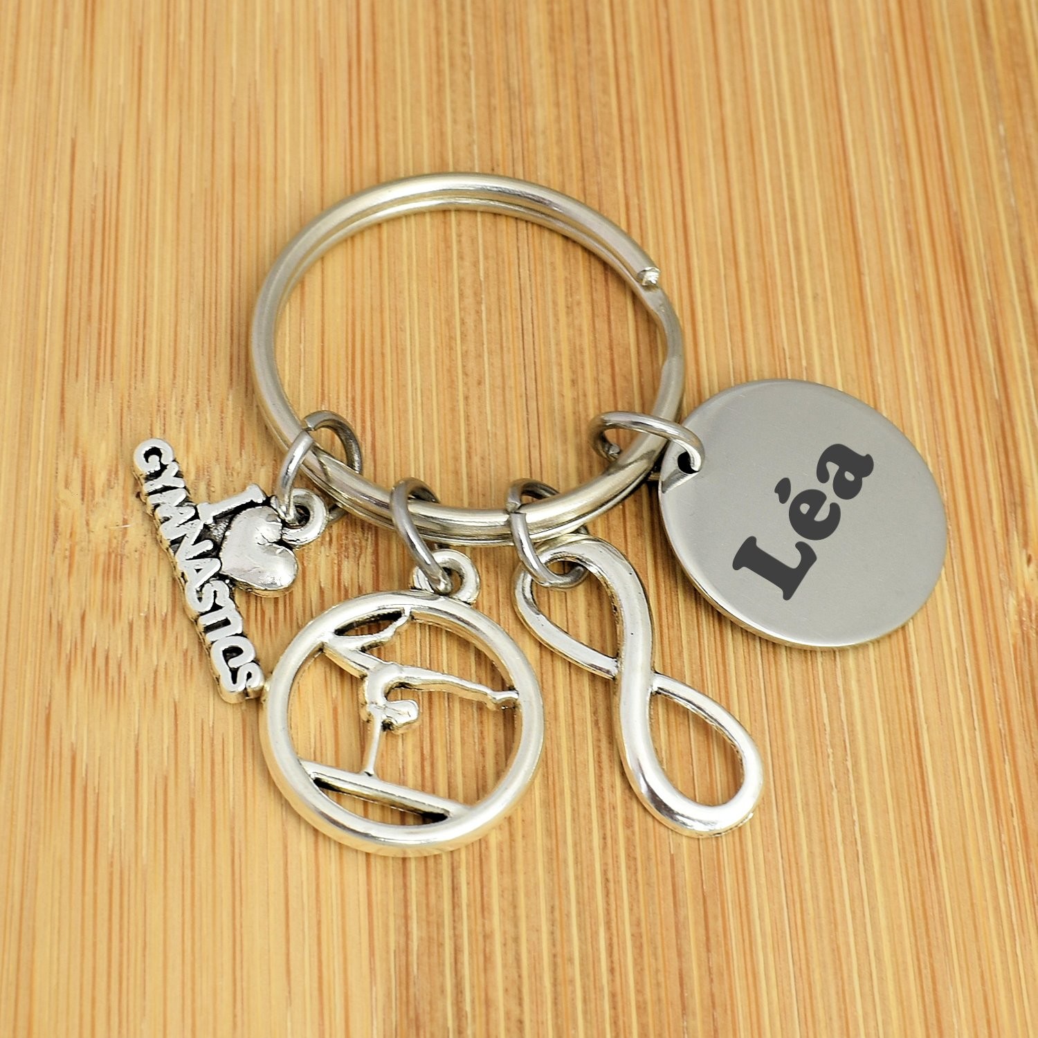 Porte-clés Gymnaste gravé — I Love Gymnastics Infini Cadeau Gym Personnalisé 2 Porte-clés Gymnaste gravé — figure infini acier