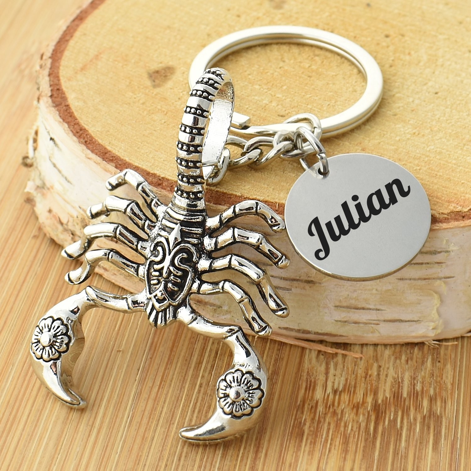 Porte-clés Scorpion gravé — Cadeau Zodiaque Personnalisé Métal Argenté 3 Porte-clés Scorpion gravé