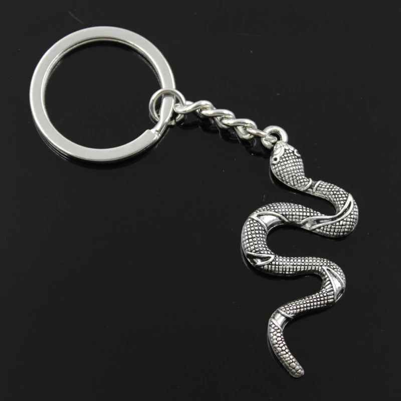 Porte-clés Serpent gravé — Grand Format Cadeau Reptile Personnalisé Métal Argenté 2 Porte-clés Serpent gravé