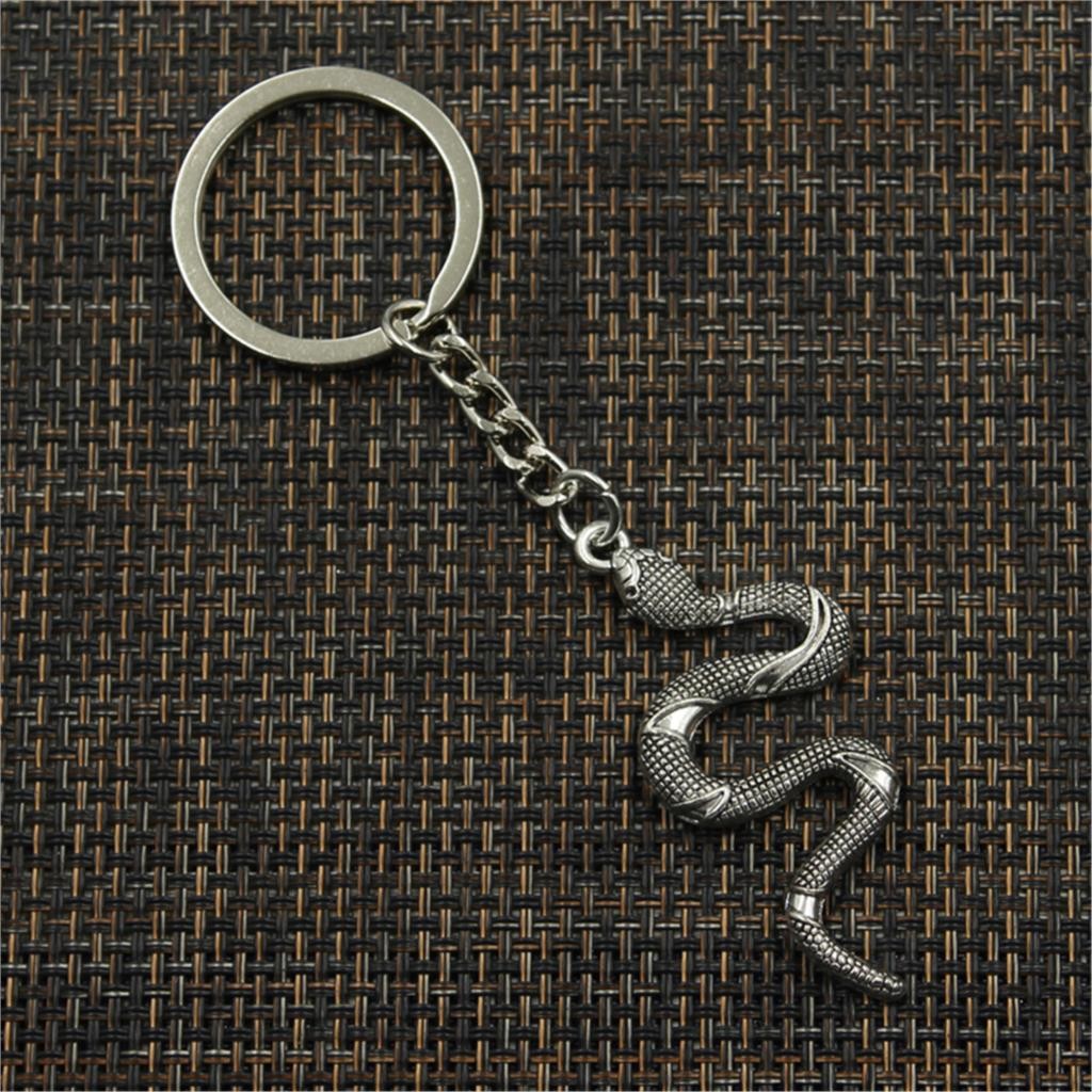 Porte-clés Serpent gravé — Grand Format Cadeau Reptile Personnalisé Métal Argenté 3 Porte-clés Serpent gravé