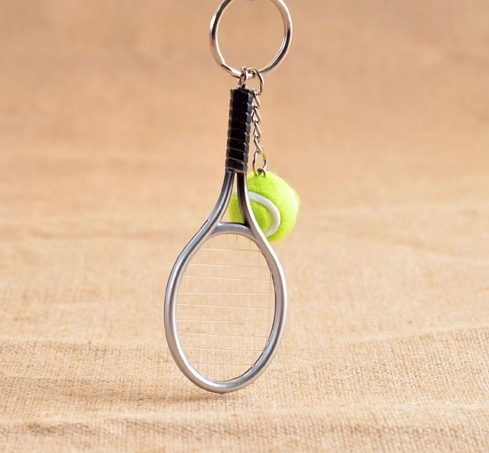 Porte-clés Tennis Personnalisé Gravé – Cadeau Tennisman, Club ou Passion Court 3 Porte-clés Tennis gravé — raquette fil de nylon