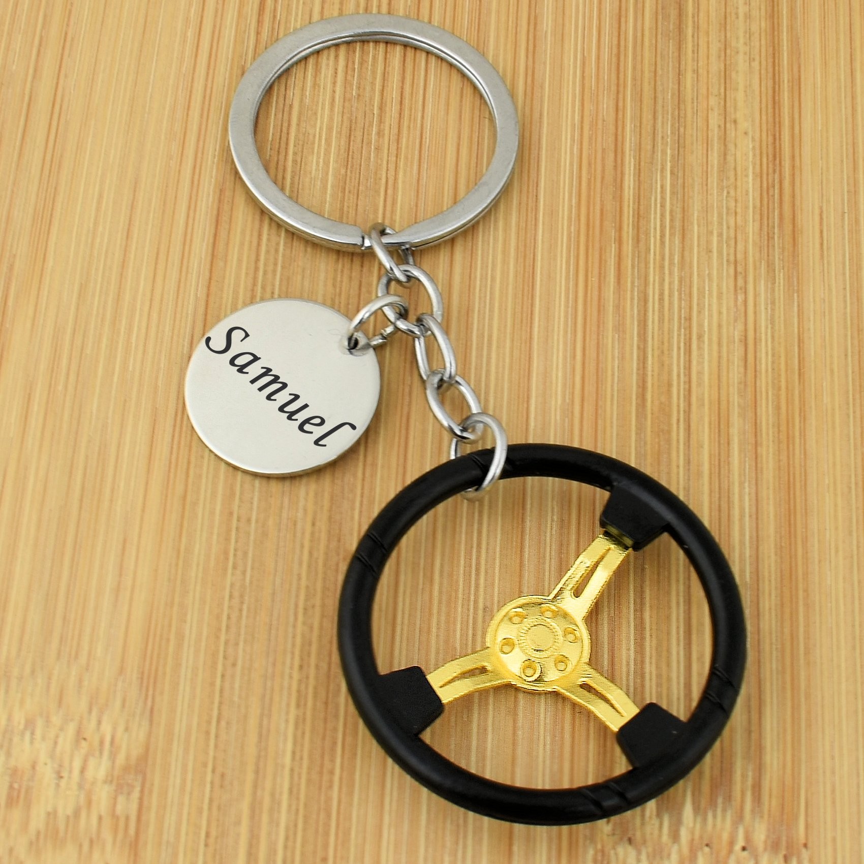 Porte-clés Volant de Course gravé — Noir et Doré Cadeau Automobile Pilote Personnalisé Métal 2 Porte-clés Volant de Voiture gravé — noir