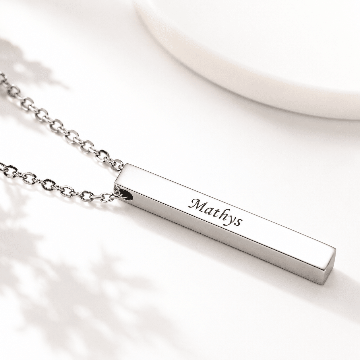 Gravure personnalisée sur bijoux : comment ça marche ?